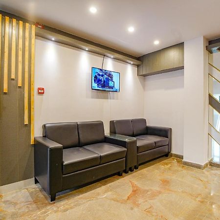 Fabhotel Athasri Inn - Nr Bellandur Railway Station バンガロール エクステリア 写真