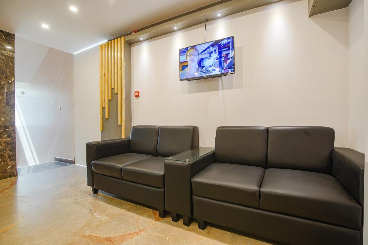 Fabhotel Athasri Inn - Nr Bellandur Railway Station バンガロール エクステリア 写真