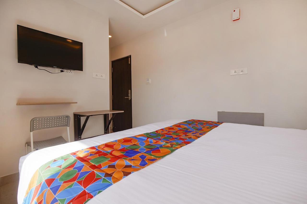 Fabhotel Athasri Inn - Nr Bellandur Railway Station バンガロール エクステリア 写真